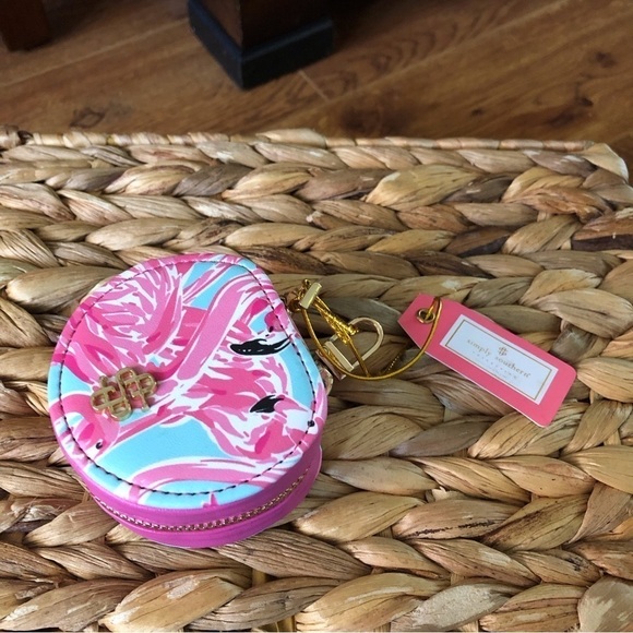 Simply Southern Flamingo print round zip around travel keychain - Picture 2 of 3